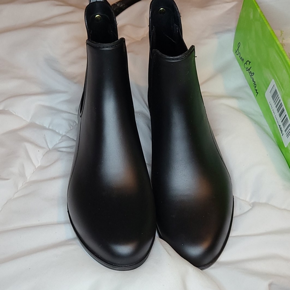 Sam Edelman  Tinsley black matte rainbooties